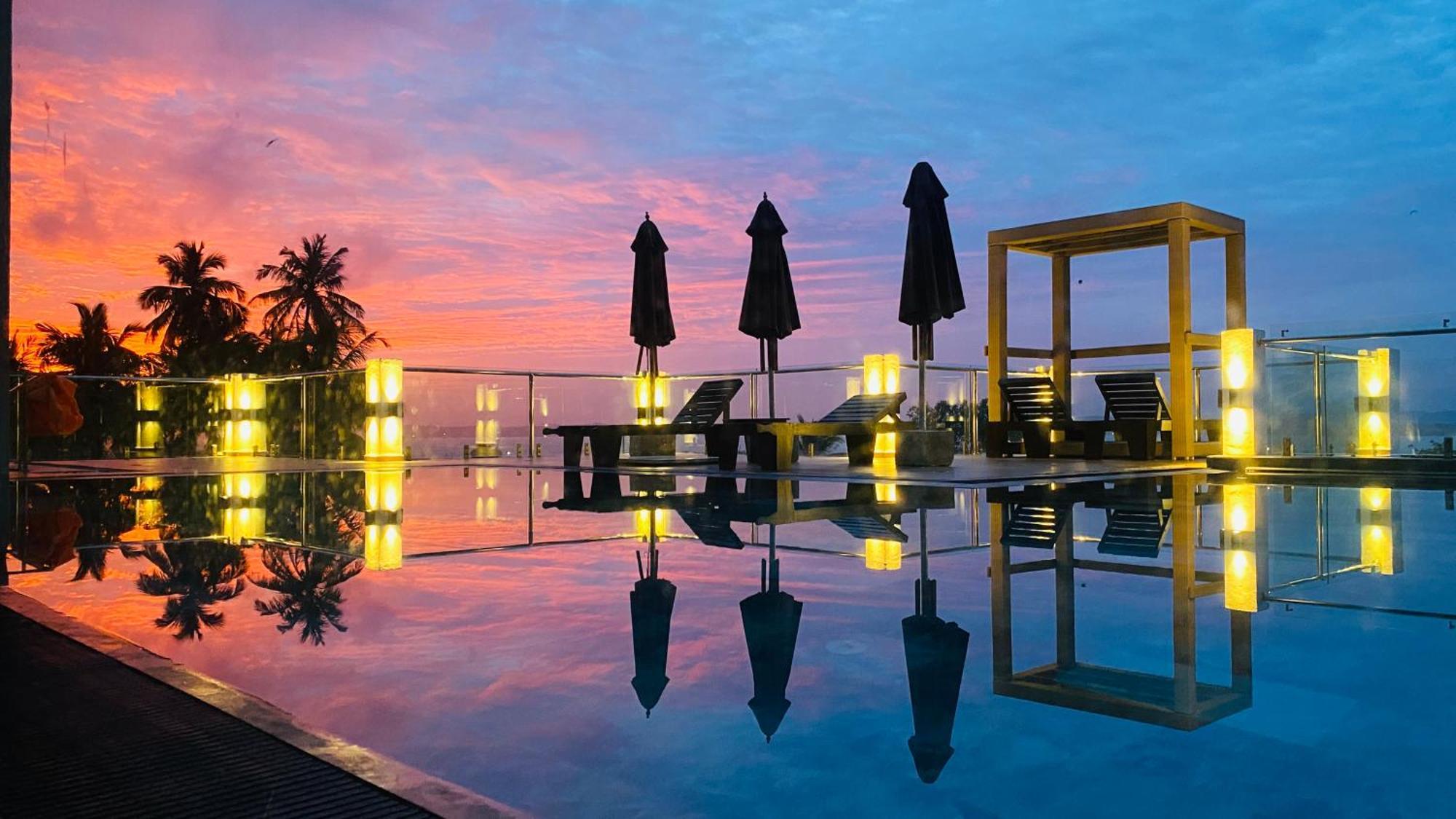 Emerald Bay Resort มิริสซา ภายนอก รูปภาพ